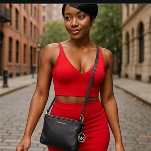 Michael Kors Nicole Black Leather Suede Triple Compartment Crossbody Bag auth